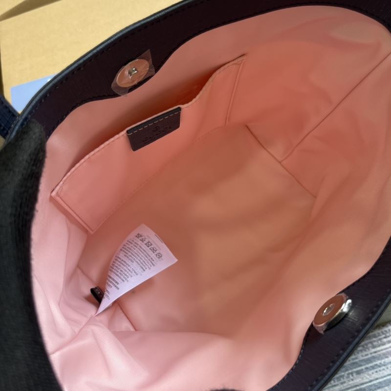 Gvc*1 tote bags